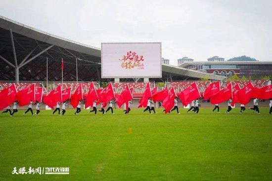 如果瓦拉内离队，尼斯中卫托迪博是曼联冬窗的引援候选之一，因为他的转会价格较为便宜。